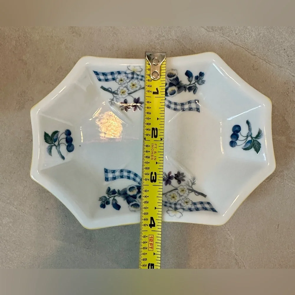 Sheridan Porcelain Ceramic Soap Dish, Cup, Blue Yellow White Flowers EUC